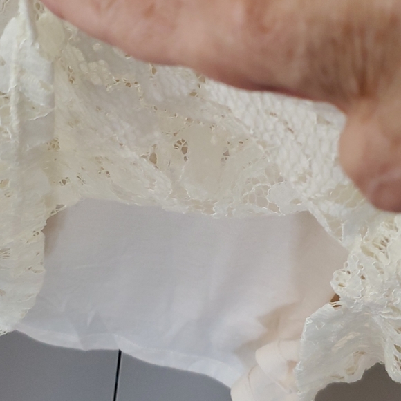 Forever 21 ivory lace lined 3/4 sleeve top - Picture 5 of 5